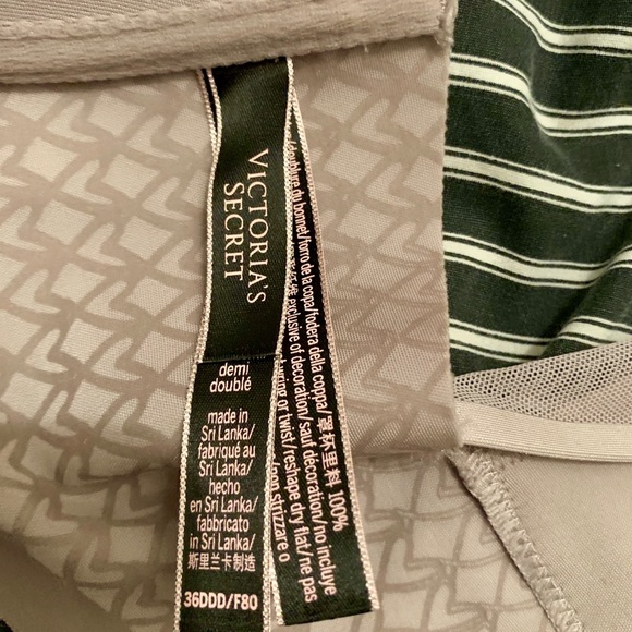 Victoria Secret Bra - Picture 3 of 3